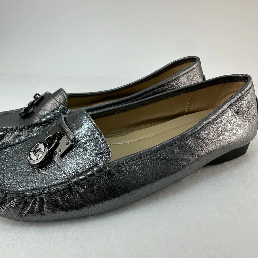 Michael Kors Women's Metallic Pewter Leather Loafers Size 7M Slip On Flats